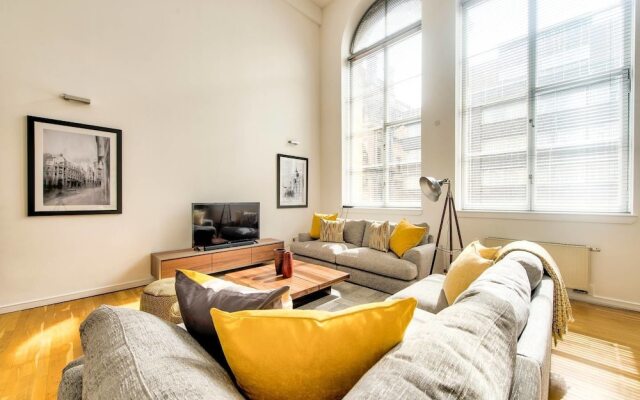 Stunning 2 Bed Apt in Merchant City With Parking
