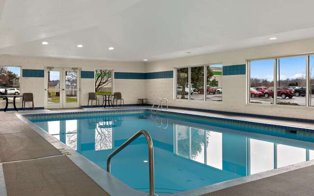 Comfort Inn & Suites