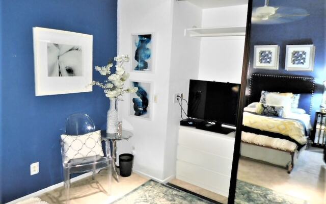 The Desert Pearl - Private Pool & Spa!