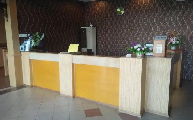 Mayres Hotel Kota Tinggi