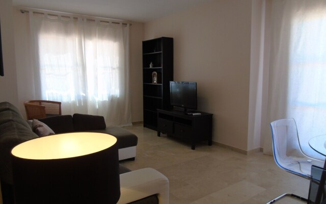 A&N Baviera Luxury - Three Bedroom Apartment, Sleeps 6