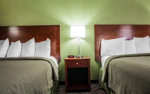 Quality Inn & Suites Altoona - Des Moines