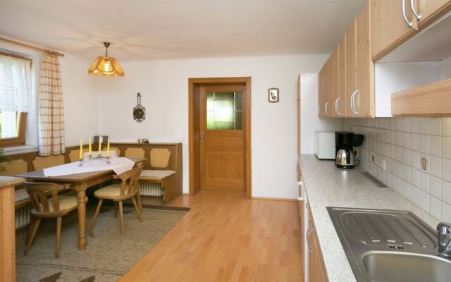 Lush Apartment With Swimming Pool in Silz