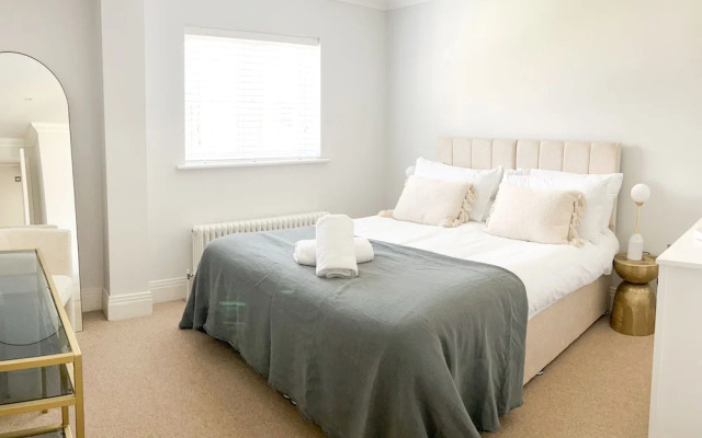 Windsor Mews by Stay Focused SA