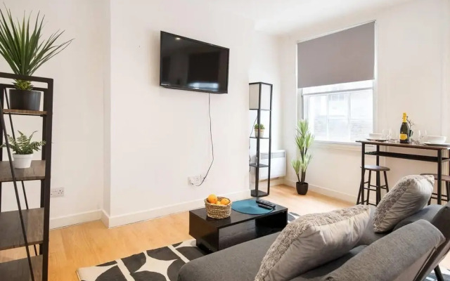 Livestay - Hidden Covent Garden Gem