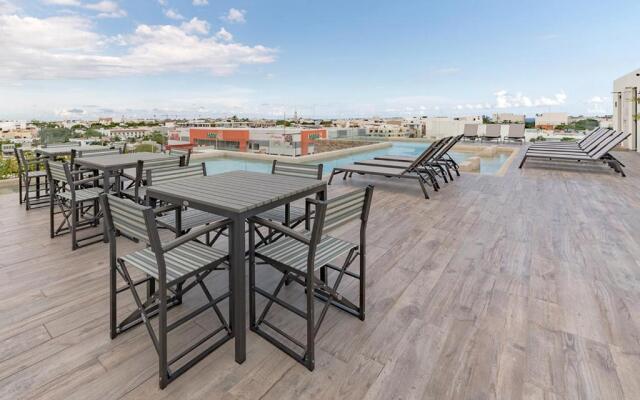 Verde Oasis Condo - Downtown - At Veranto Condos