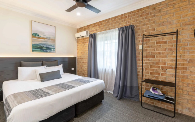Coopers Colonial Motel – Guest Rooms – Brisbane