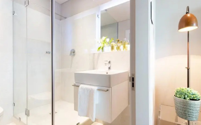 Collection Luxury Apartments - Concord 11