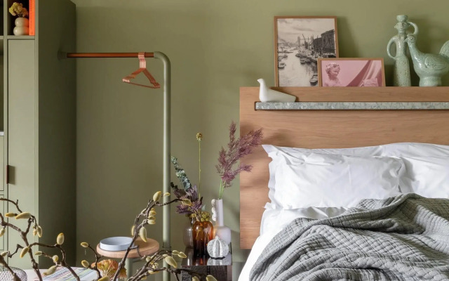 Locke At Broken Wharf