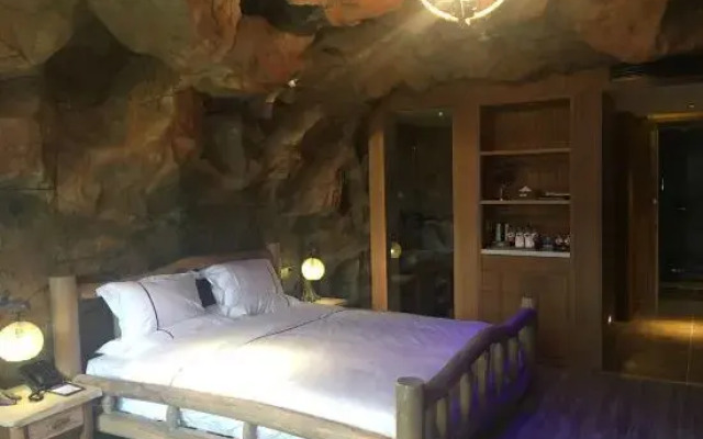 Huangzhou International Hotel