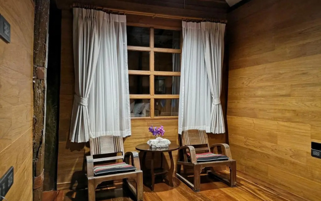 Royal Train Garden Resort