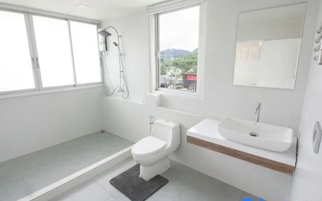 Spacious 2 Bedrooms 360deg Mountain-View Apartment