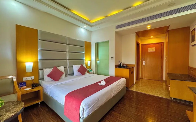 Hotel Gms Grand