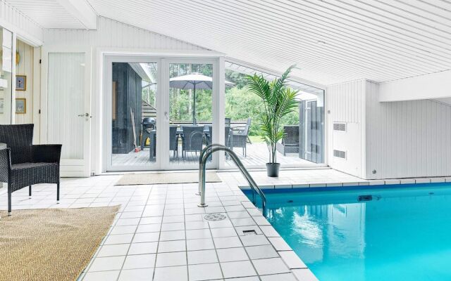 8 Person Holiday Home in Albaek