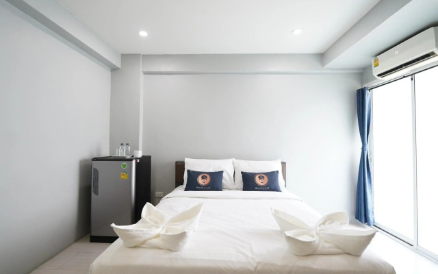 RoomQuest Bangkok Don Mueang Airport 1