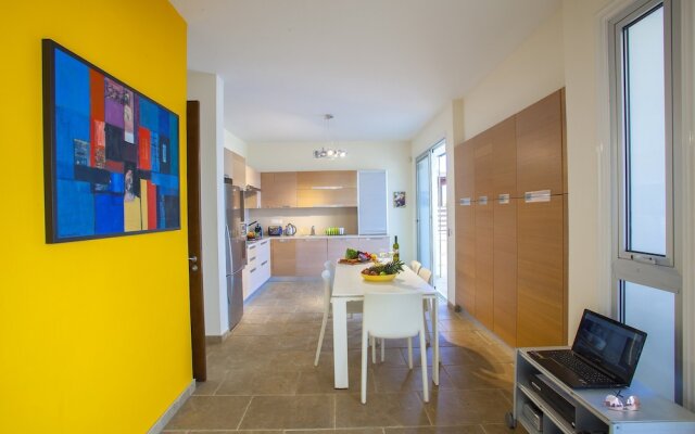 Nireas Seafront Villa 9