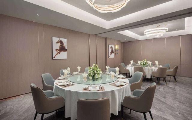 Days Hotel By Wyndham Xishuangbanna Jinghong