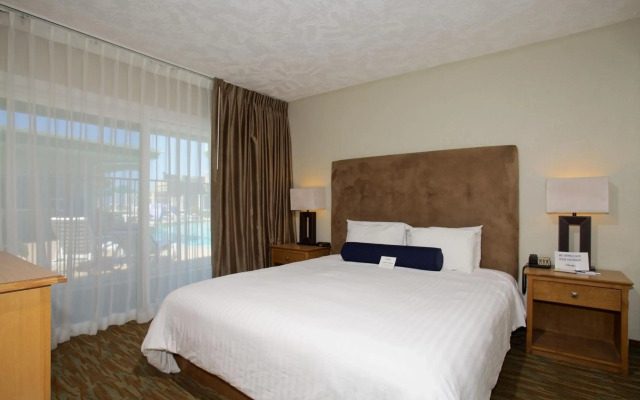 Surfer Beach Hotel