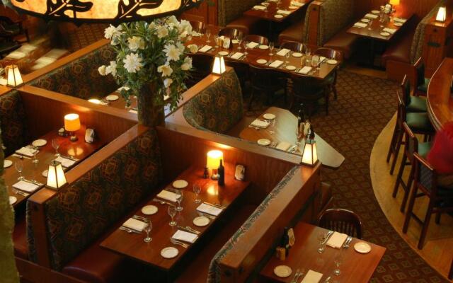 Heathman Lodge