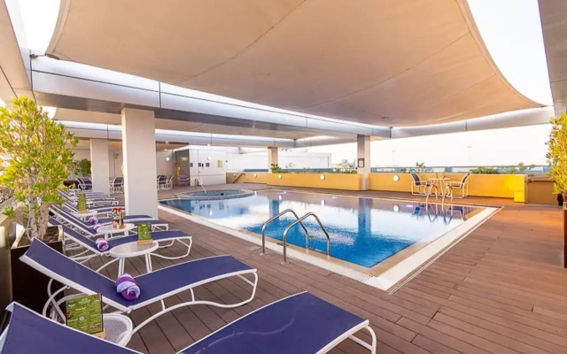 Premier Inn Abu Dhabi Airport (Business Park)