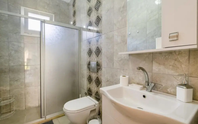 Greenery Home With Shared Pool in Marmaris