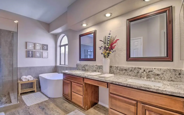 Hot Tub & Fire Pit: Mtn-view Mesa Home!