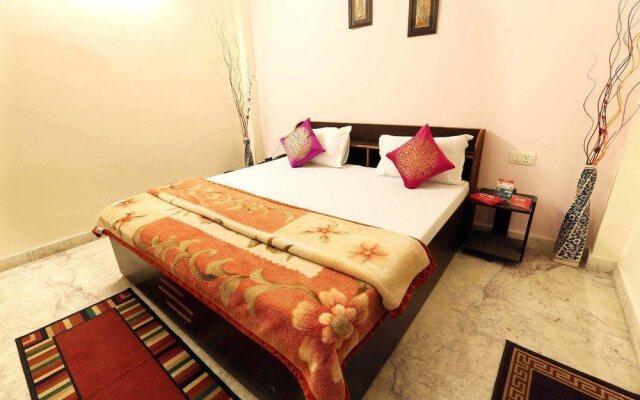 Raj Palace By OYO Rooms