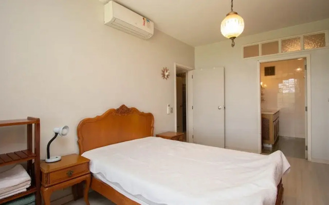 Apto com boa Localiza o Garagem e Ar-condicionado