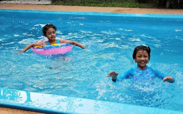 Excellence Villas & Hostel