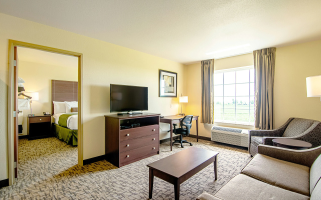 Cobblestone Hotel & Suites - Paxton