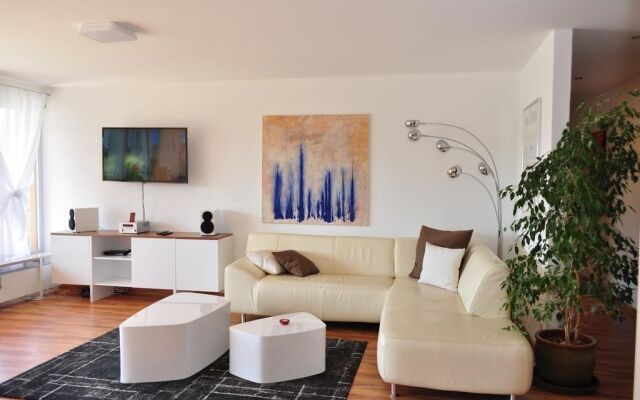 Apartment Moderna