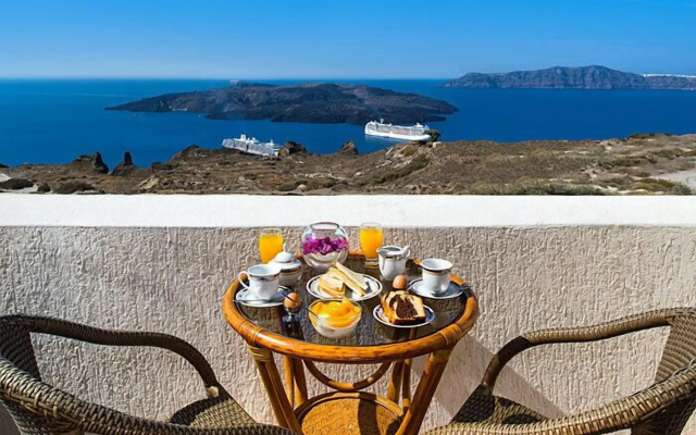 Astir Thira