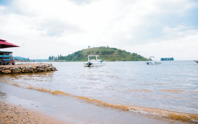 Kivu hilltop Beach  Hotel & Apartment