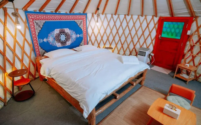 Nomad Yurts