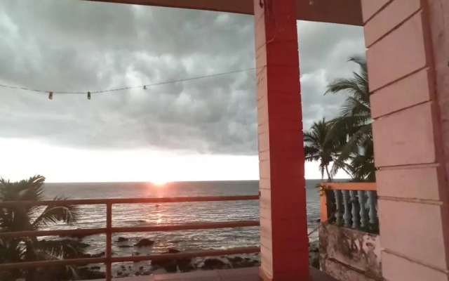 Goroomgo Om Ganesh Naik Cliff Side Guest House Goa