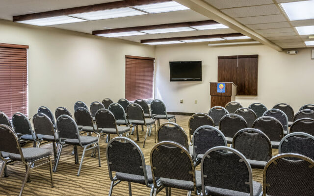 Comfort Inn Grand Rapids Airport