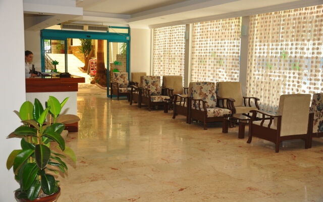 Cinar Garden Apart Hotel