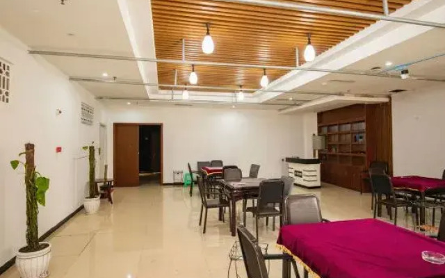 Sifang Yachen Hotel (Chongqing Dadukou Pedestrian Street)