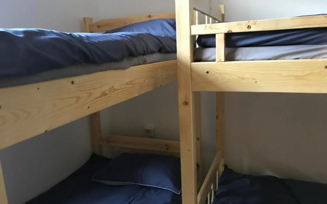 6 Cuobian Hostel
