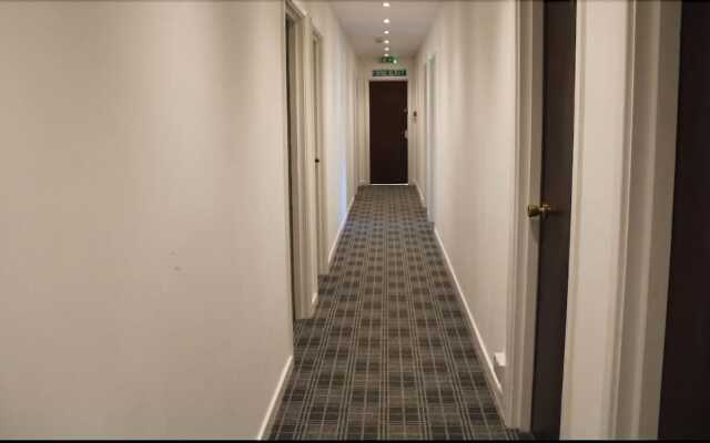 Red Lion Hotel