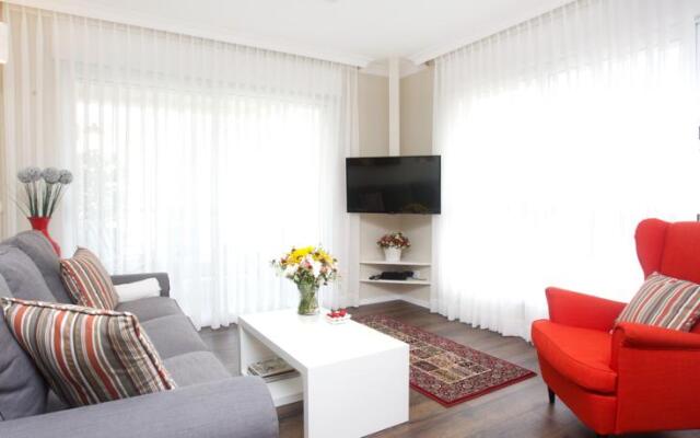 Lilis Place Garden Apartment at The Marina Village
