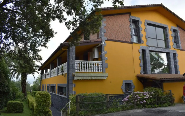 Self Catering Caser?o Ibarrola Txiki for 12 People