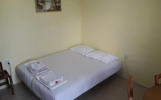 Studio near the airport Tivat