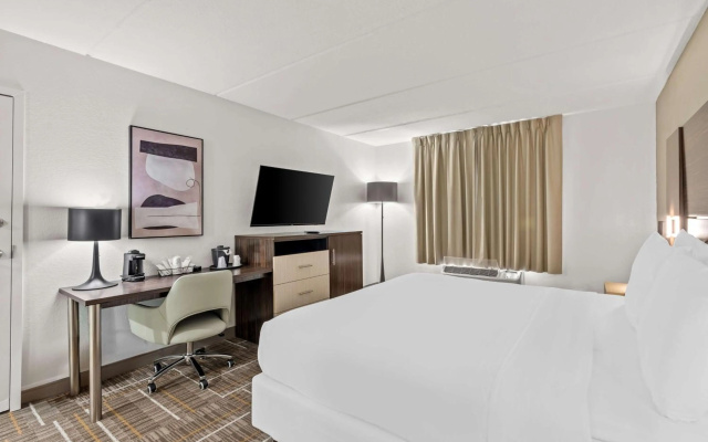 Sonesta Essential Orlando Airport