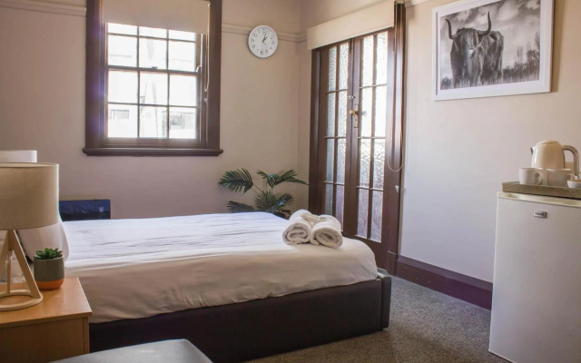 Campsie Hotel – Guest Rooms – Sydney