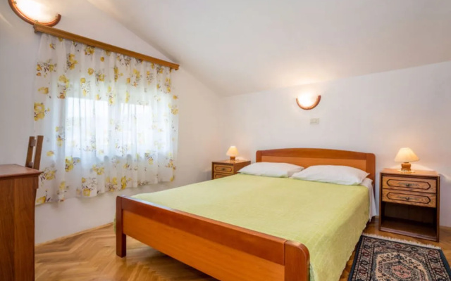 Apartment Fuma St.Georges-de-Montclard 18265