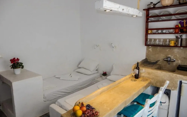 Ioanna Rooms