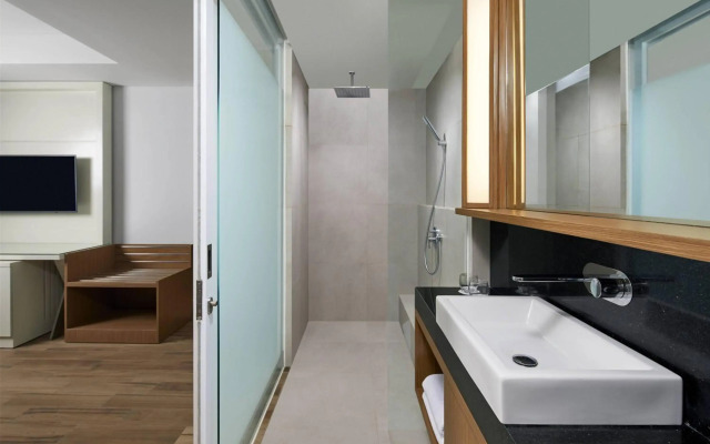Fairfield by Marriott Bali Kuta Sunset Road