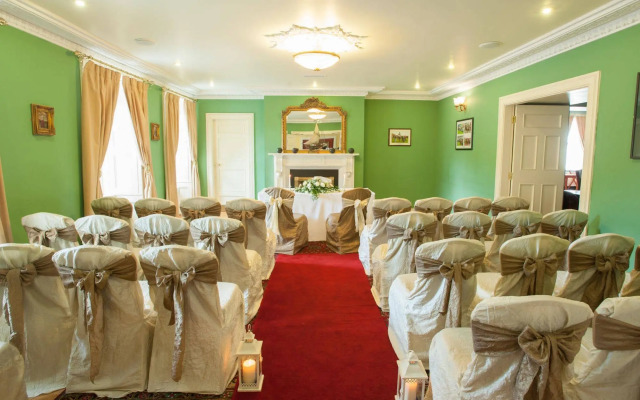 Roganstown Hotel & Country Club