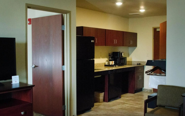 Cobblestone Inn & Suites – Soda Springs